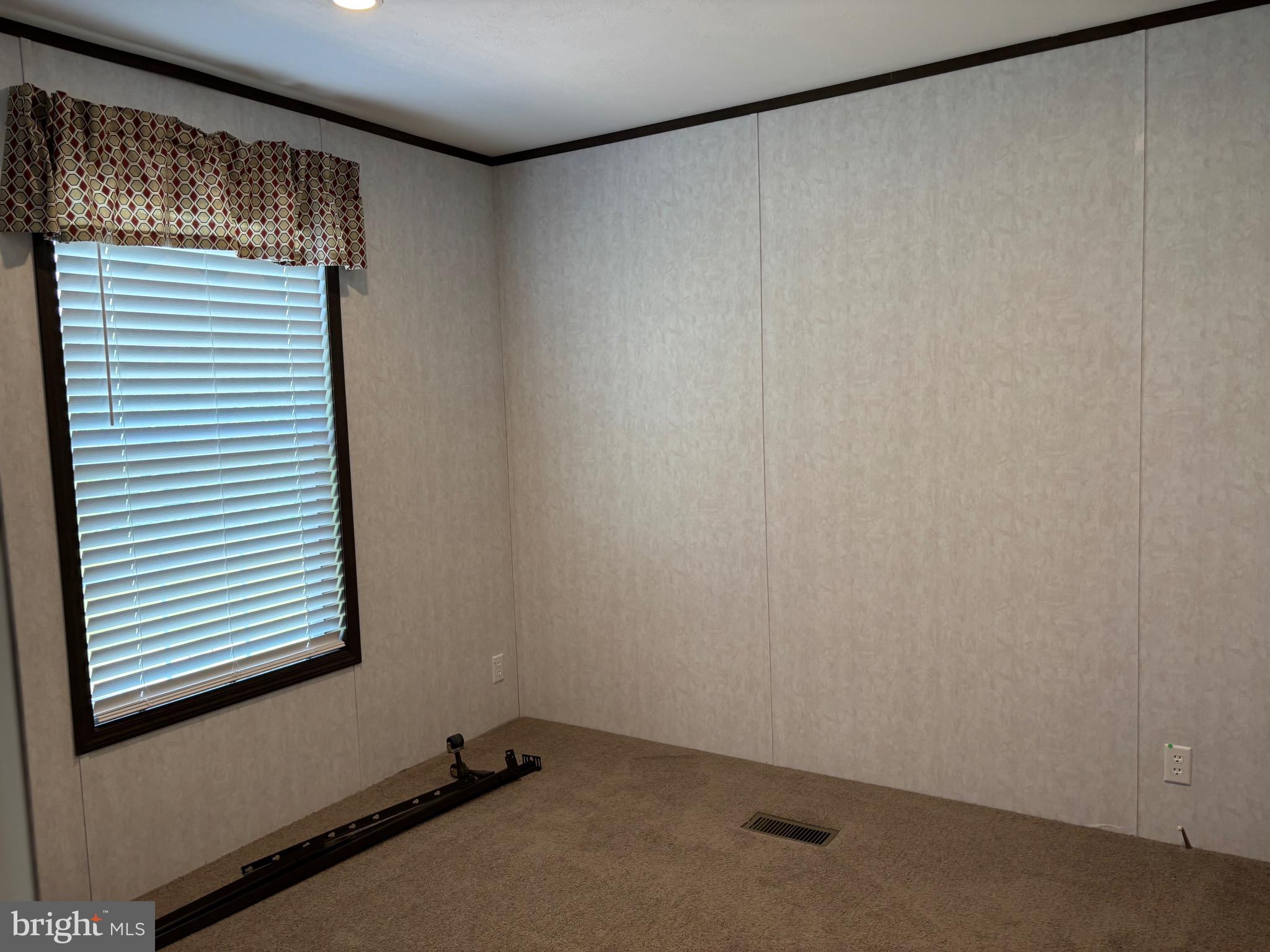 MILL MOUNTAIN ORCHARD - Residential