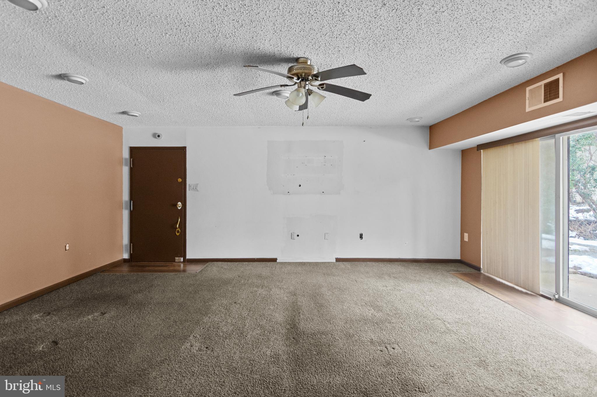 5219 NEWTON STREET T-3