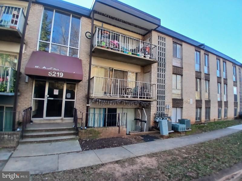 BLADENWOODS - Residential