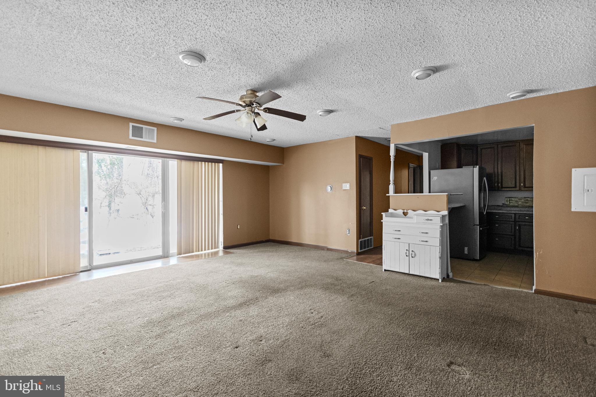 5219 NEWTON STREET T-3