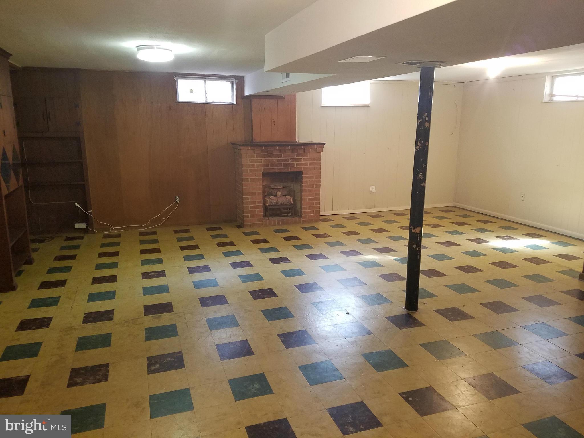 ROBINDALE - Residential