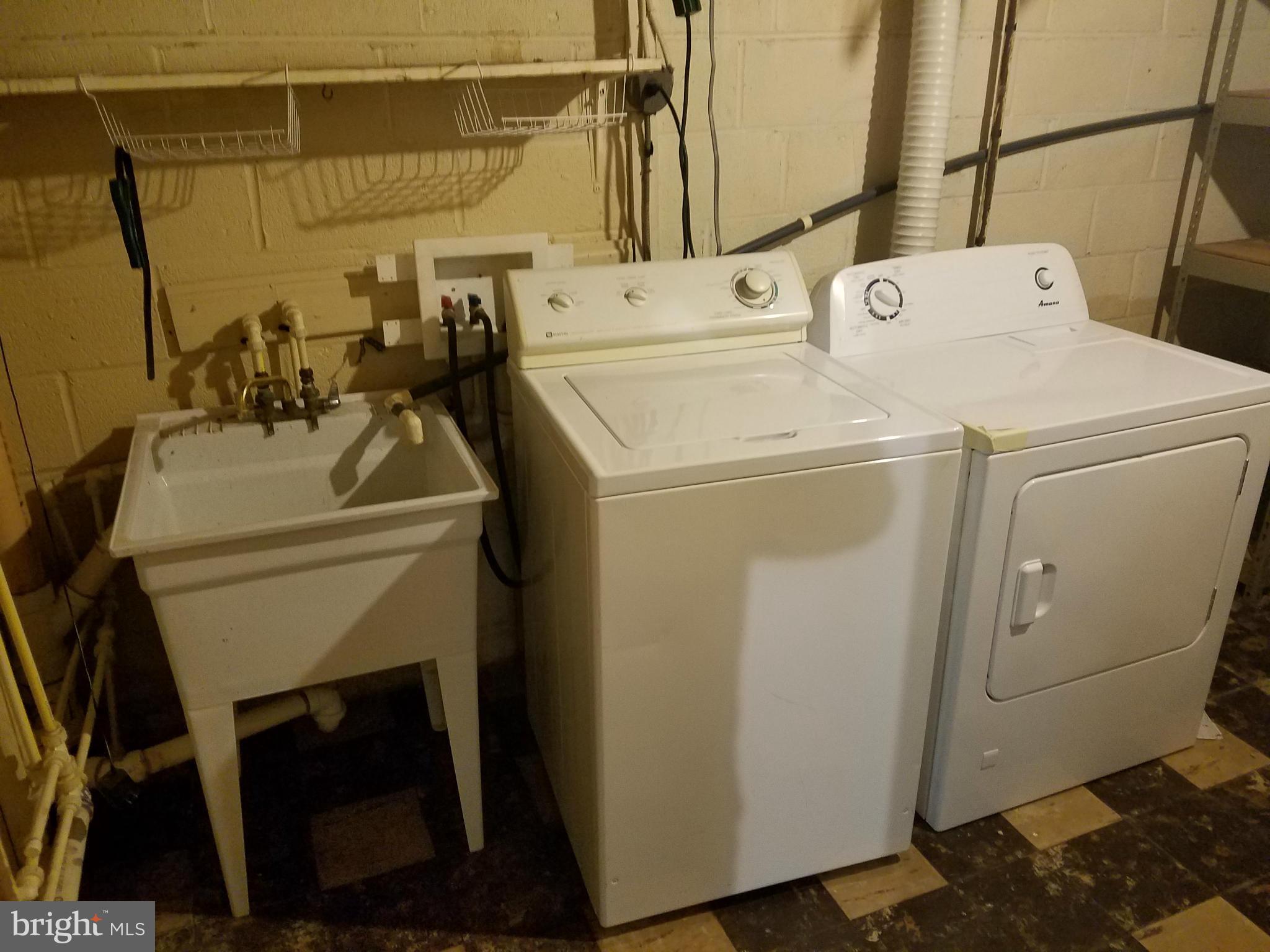 ROBINDALE - Residential