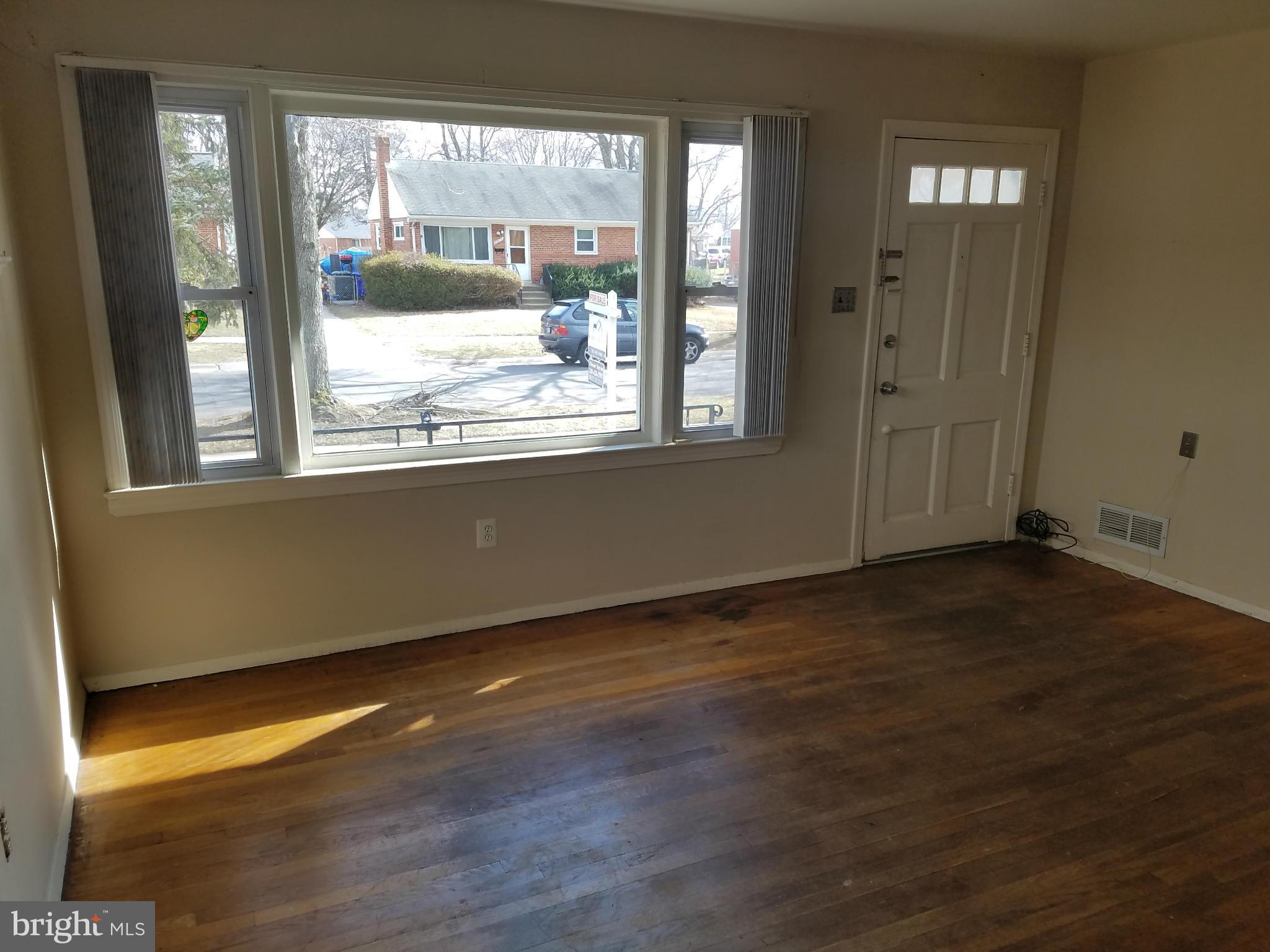 ROBINDALE - Residential