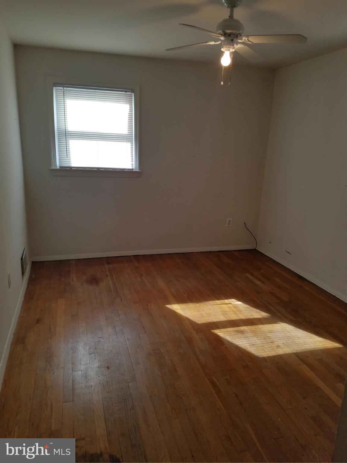 ROBINDALE - Residential