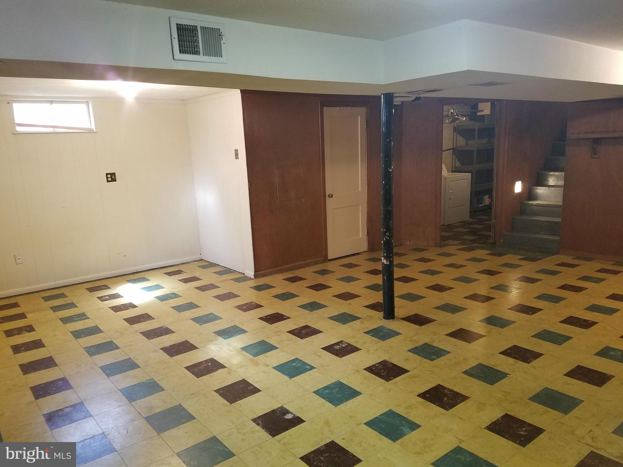 ROBINDALE - Residential