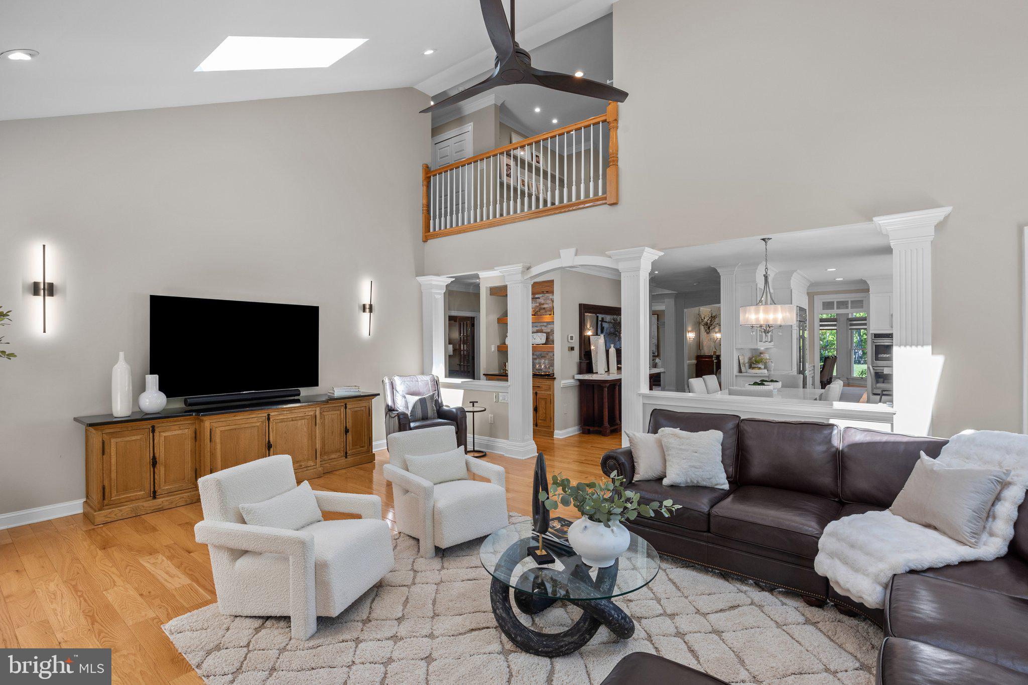 HIDDEN LAKE - Residential