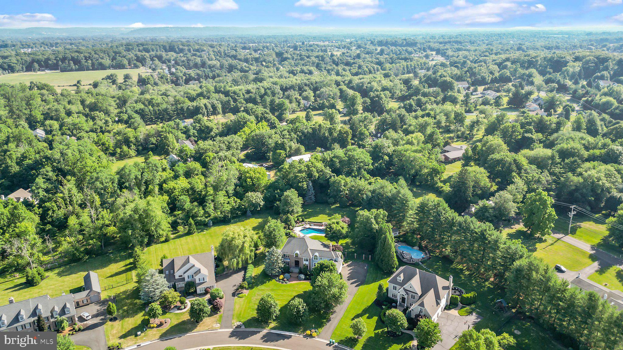 HIDDEN LAKE - Residential