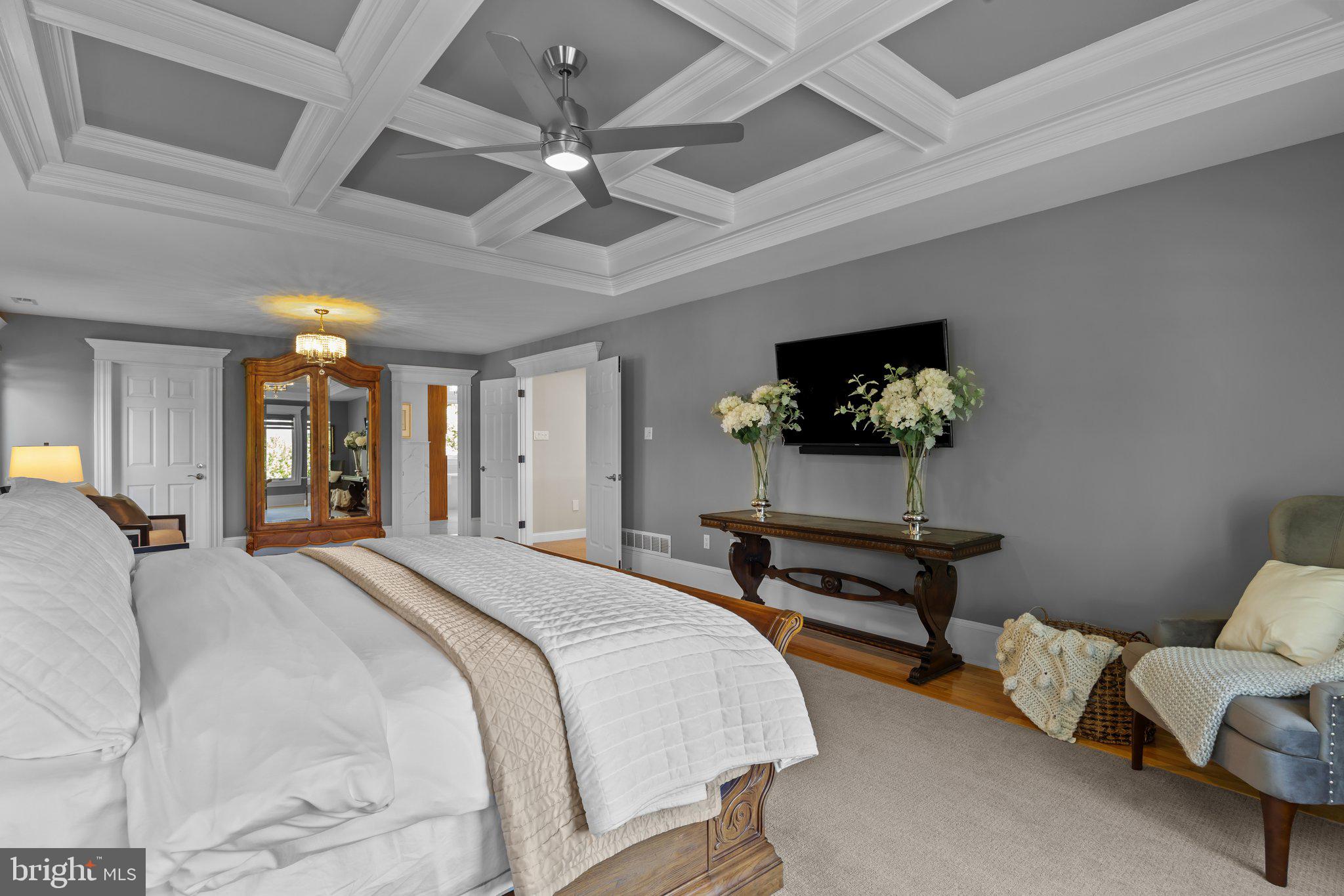 HIDDEN LAKE - Residential