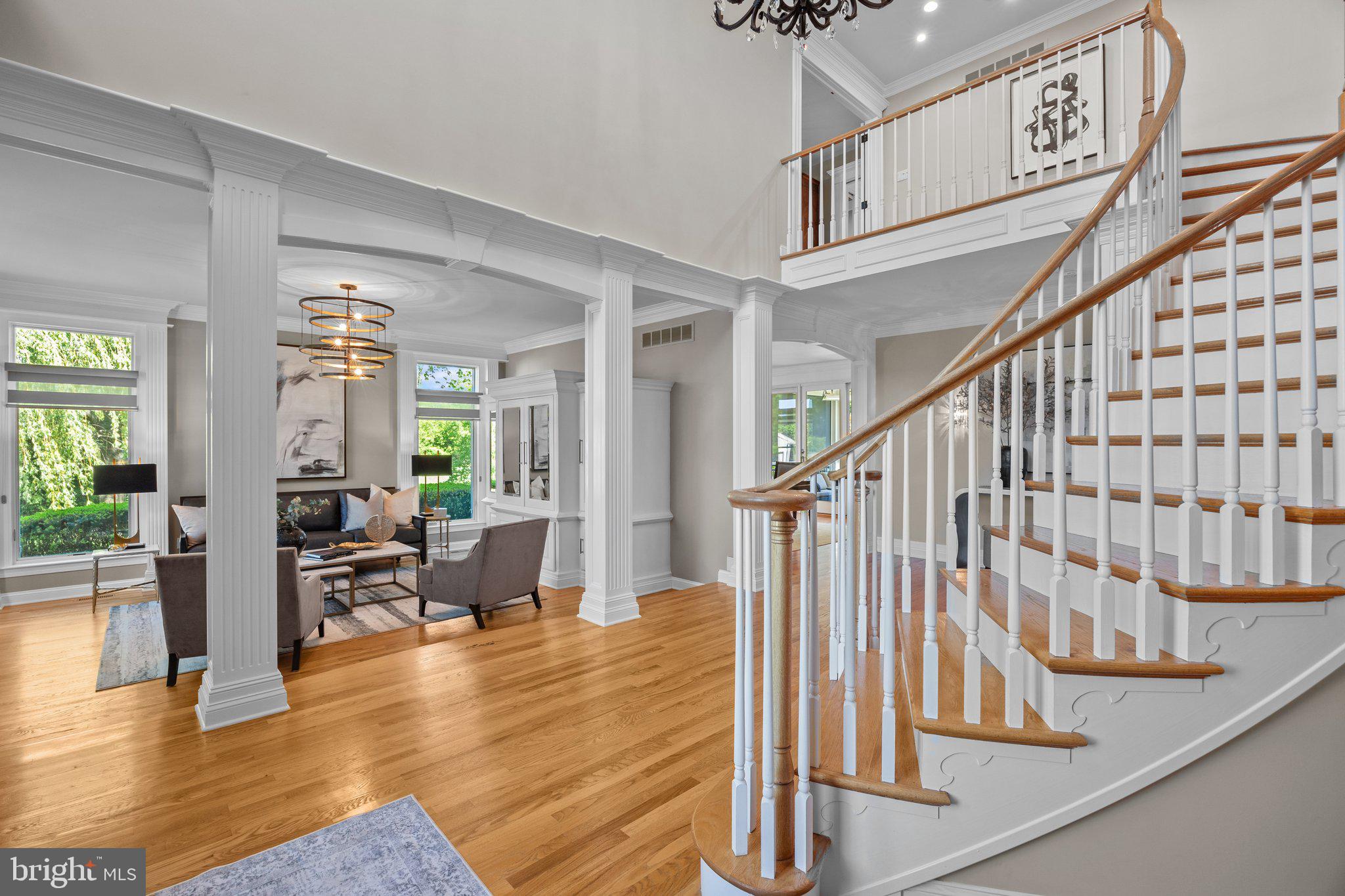 HIDDEN LAKE - Residential