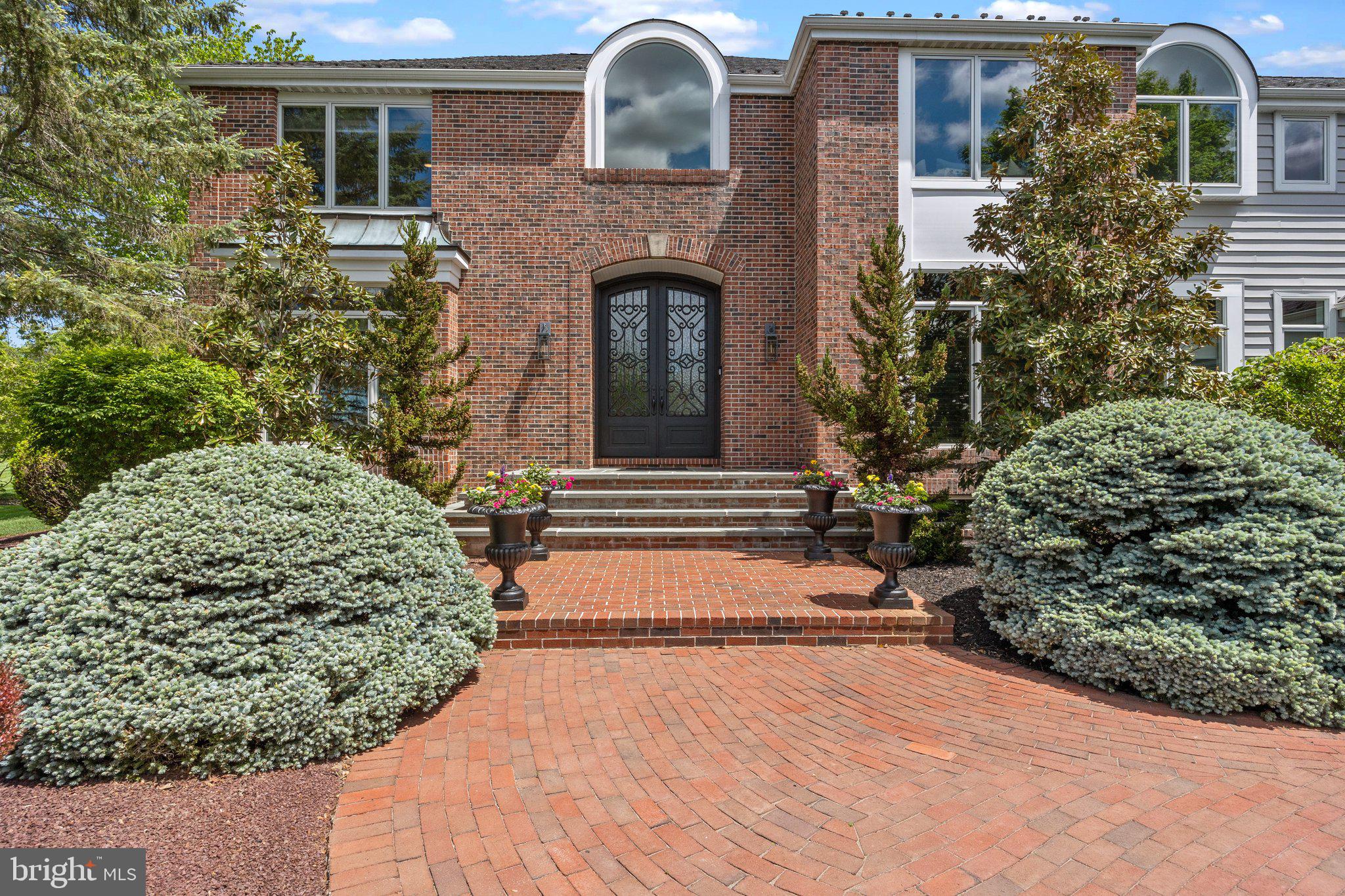 28 BAYSHORE DRIVE