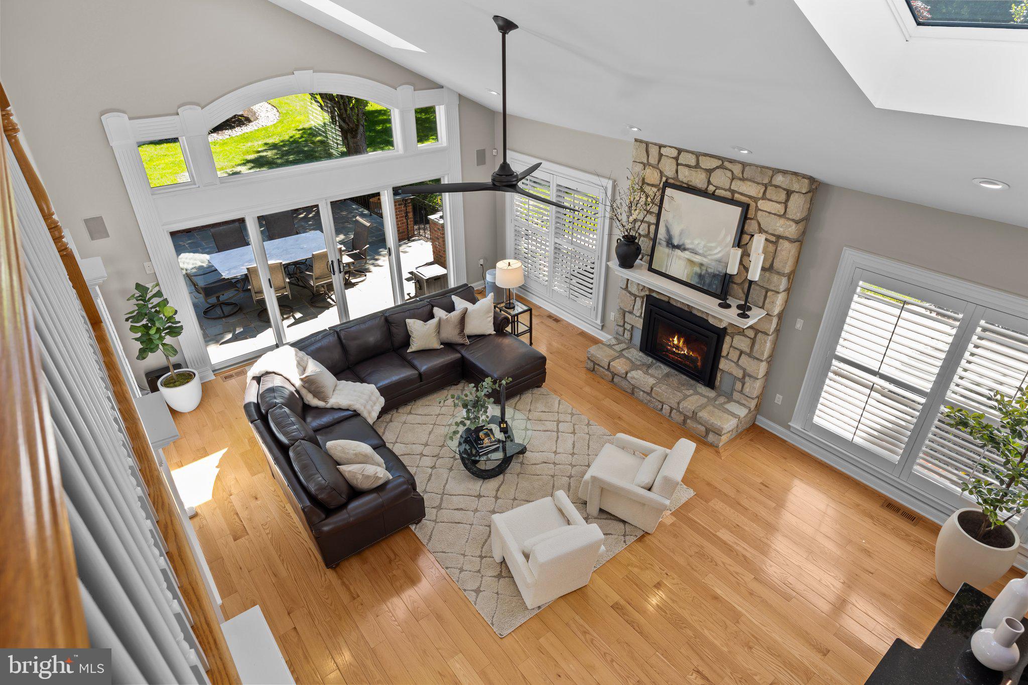 HIDDEN LAKE - Residential