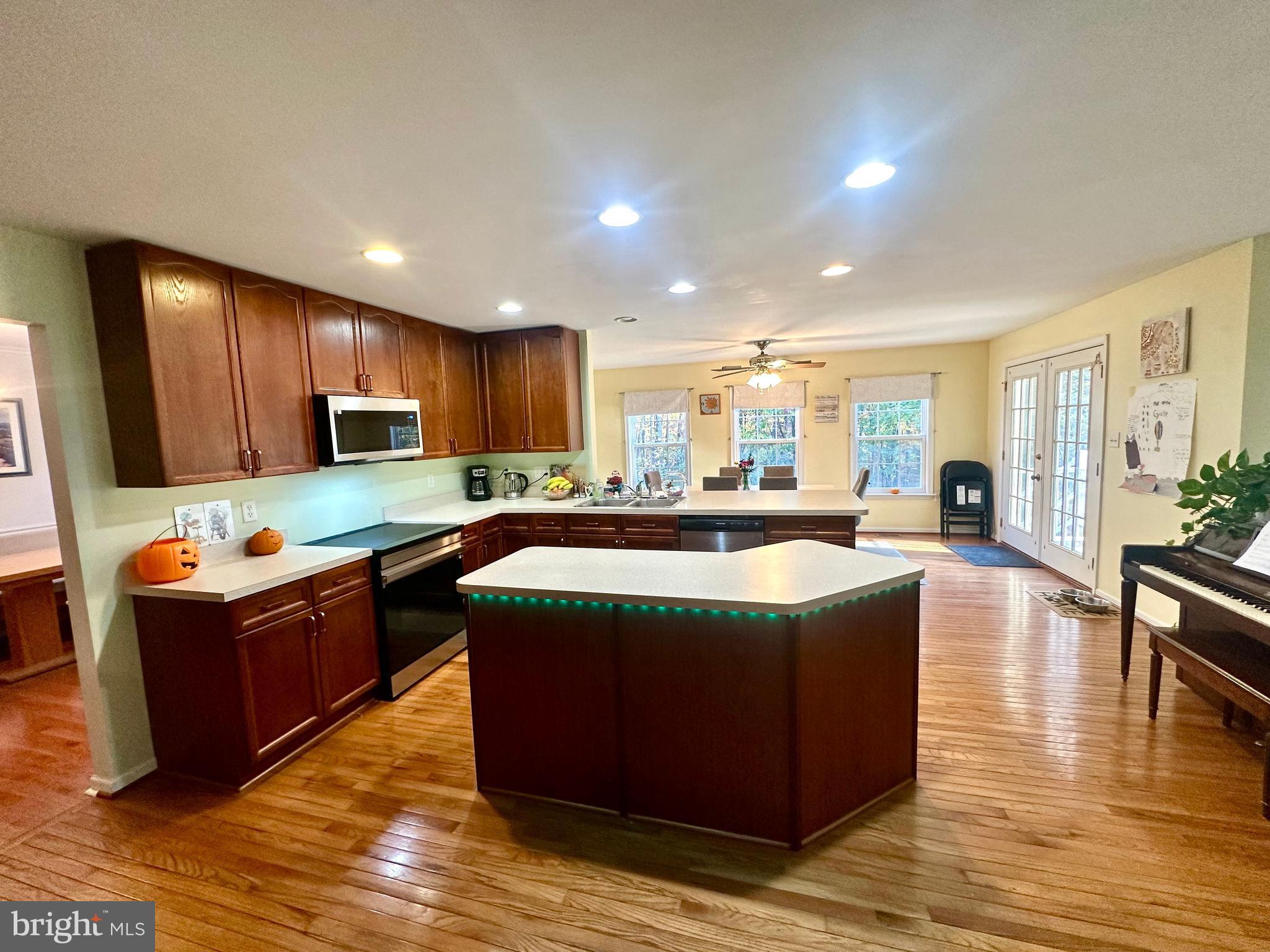 WILDE  ACRES - Residential