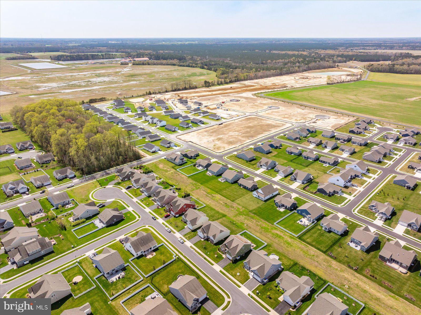 PELICAN POINT - Residential