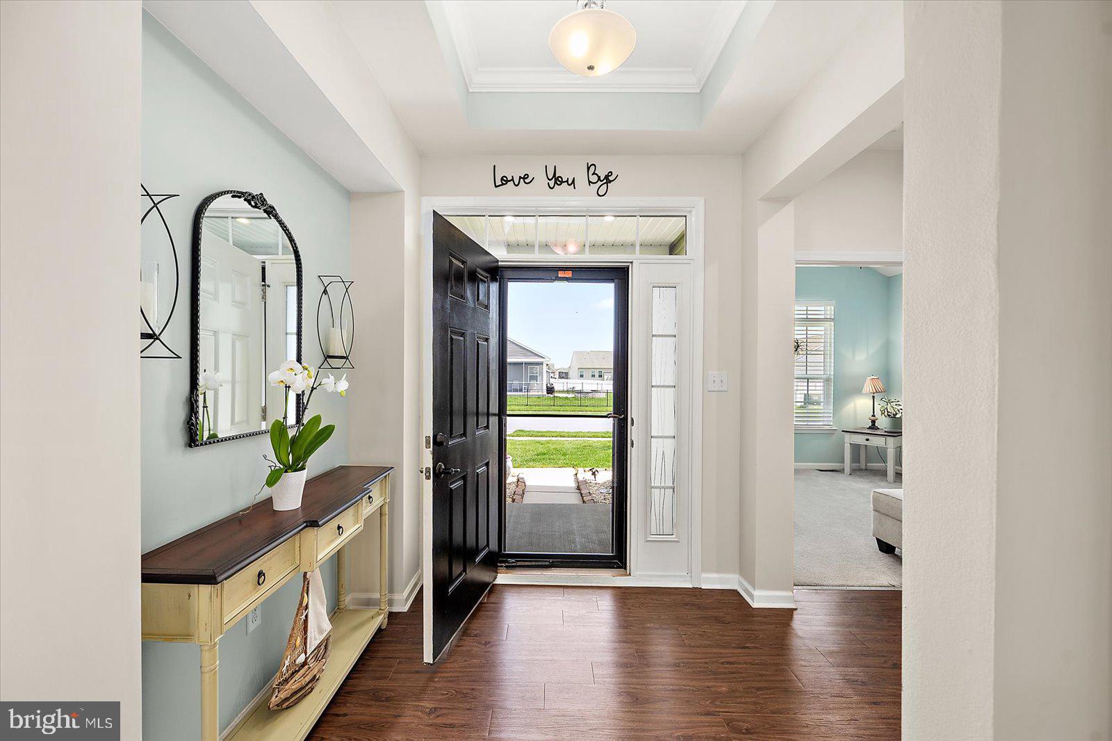 PELICAN POINT - Residential