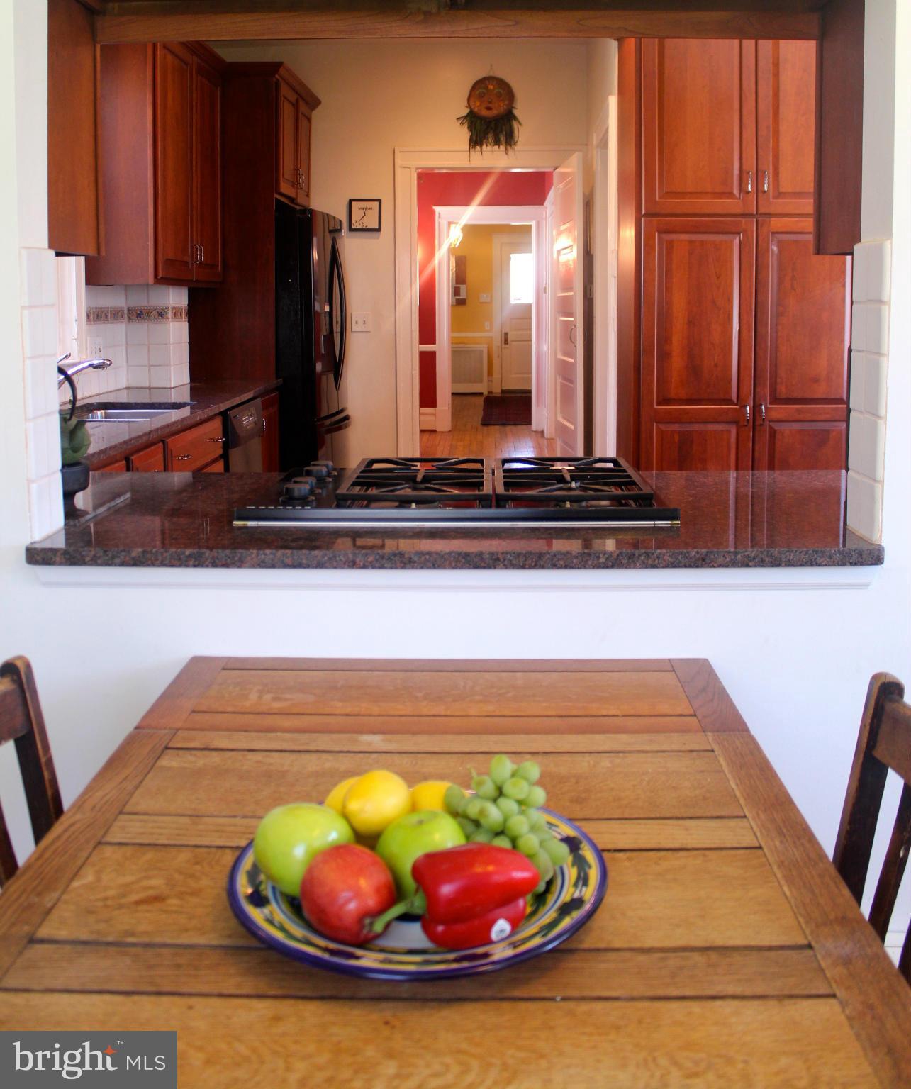 ROLAND PARK - Residential