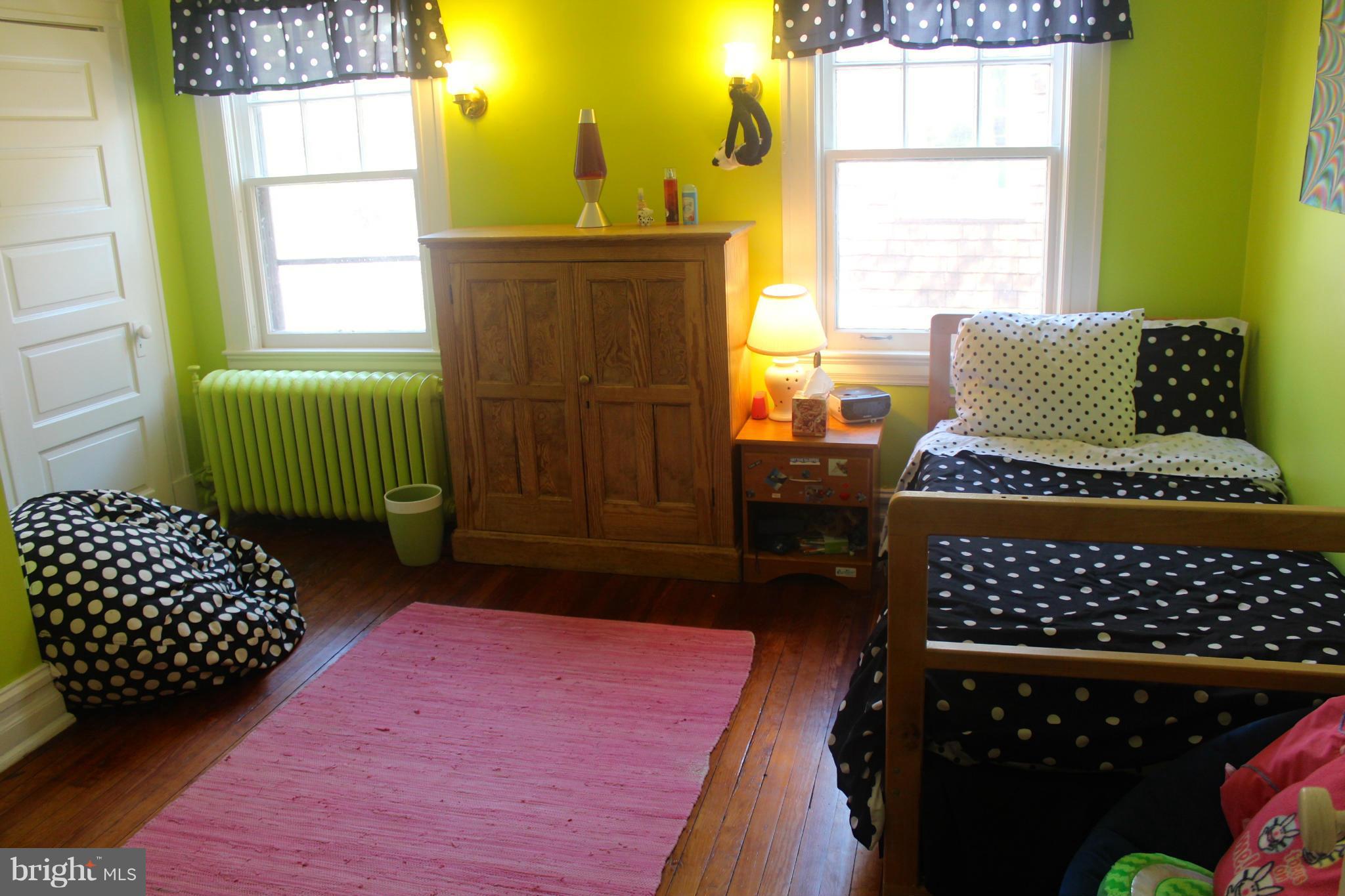 ROLAND PARK - Residential