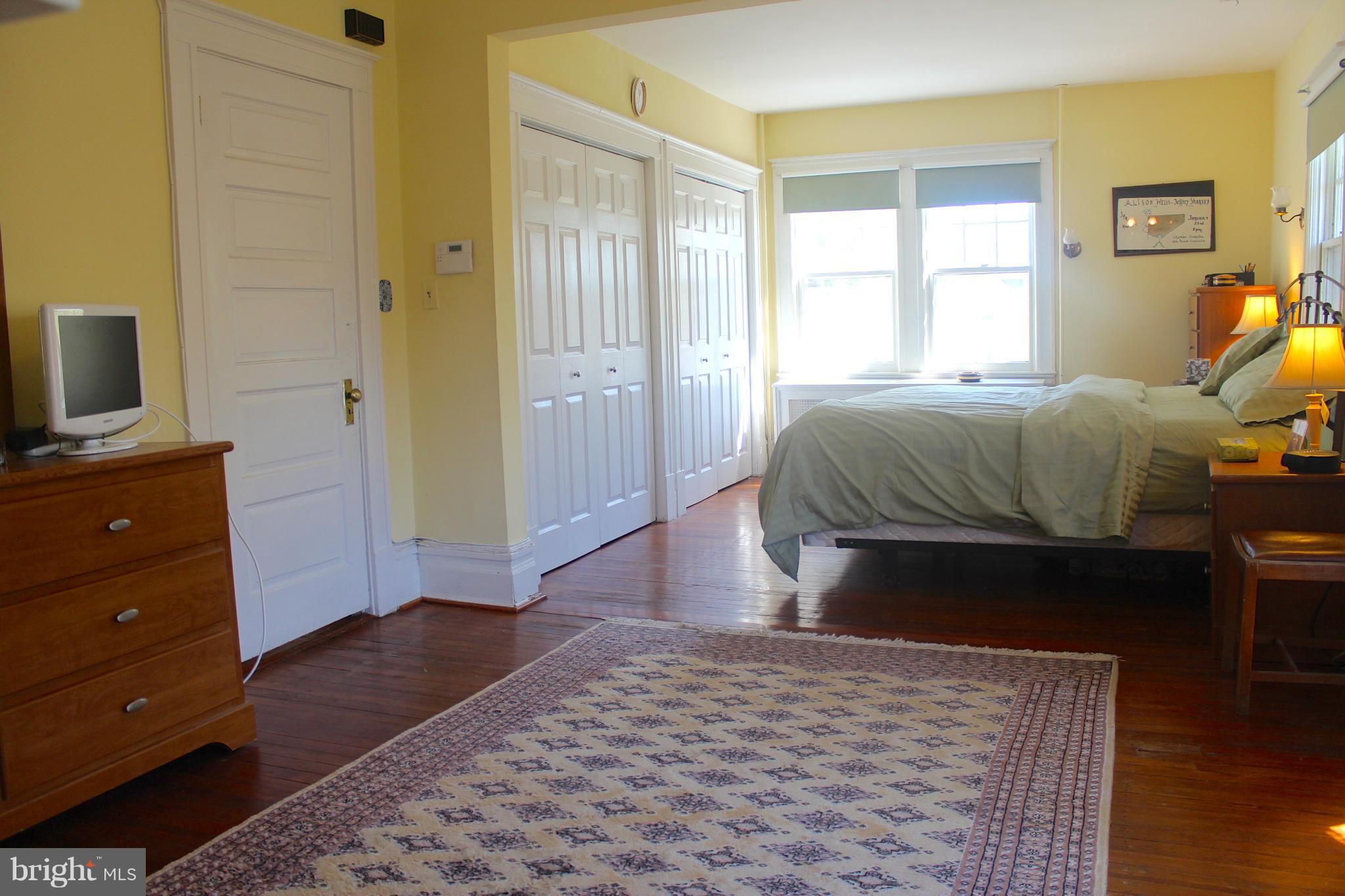 ROLAND PARK - Residential