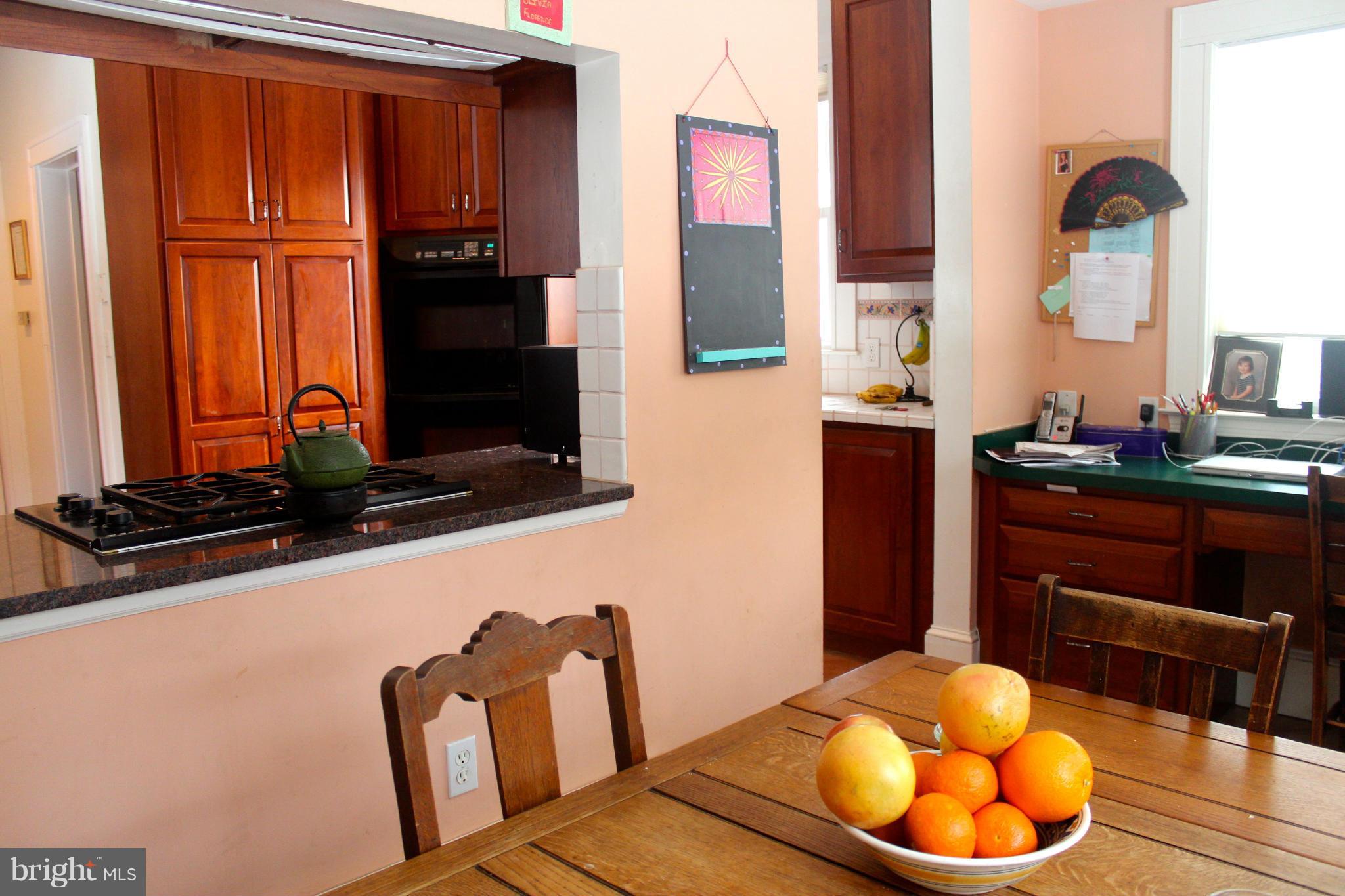 ROLAND PARK - Residential