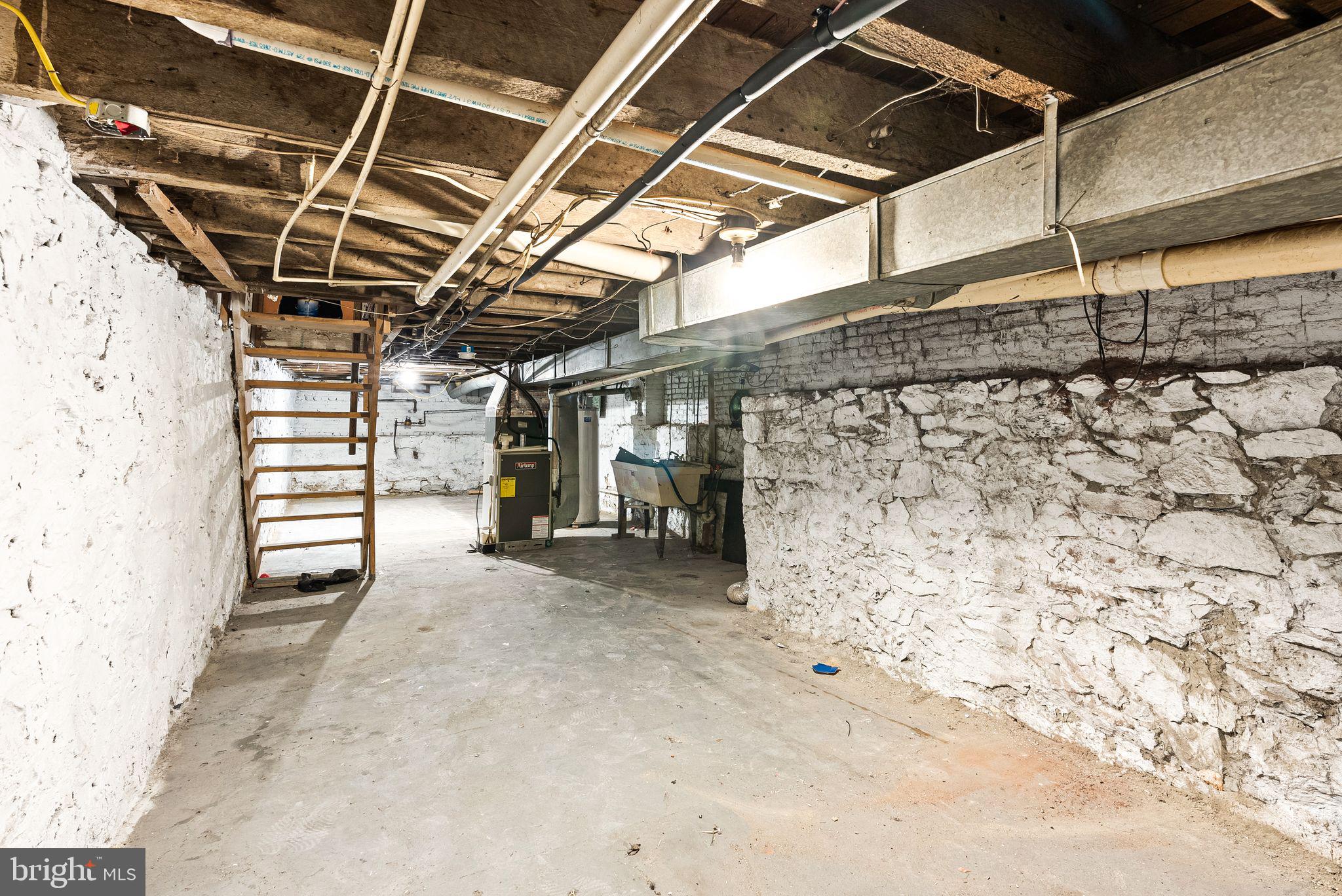 LANCASTER - Residential