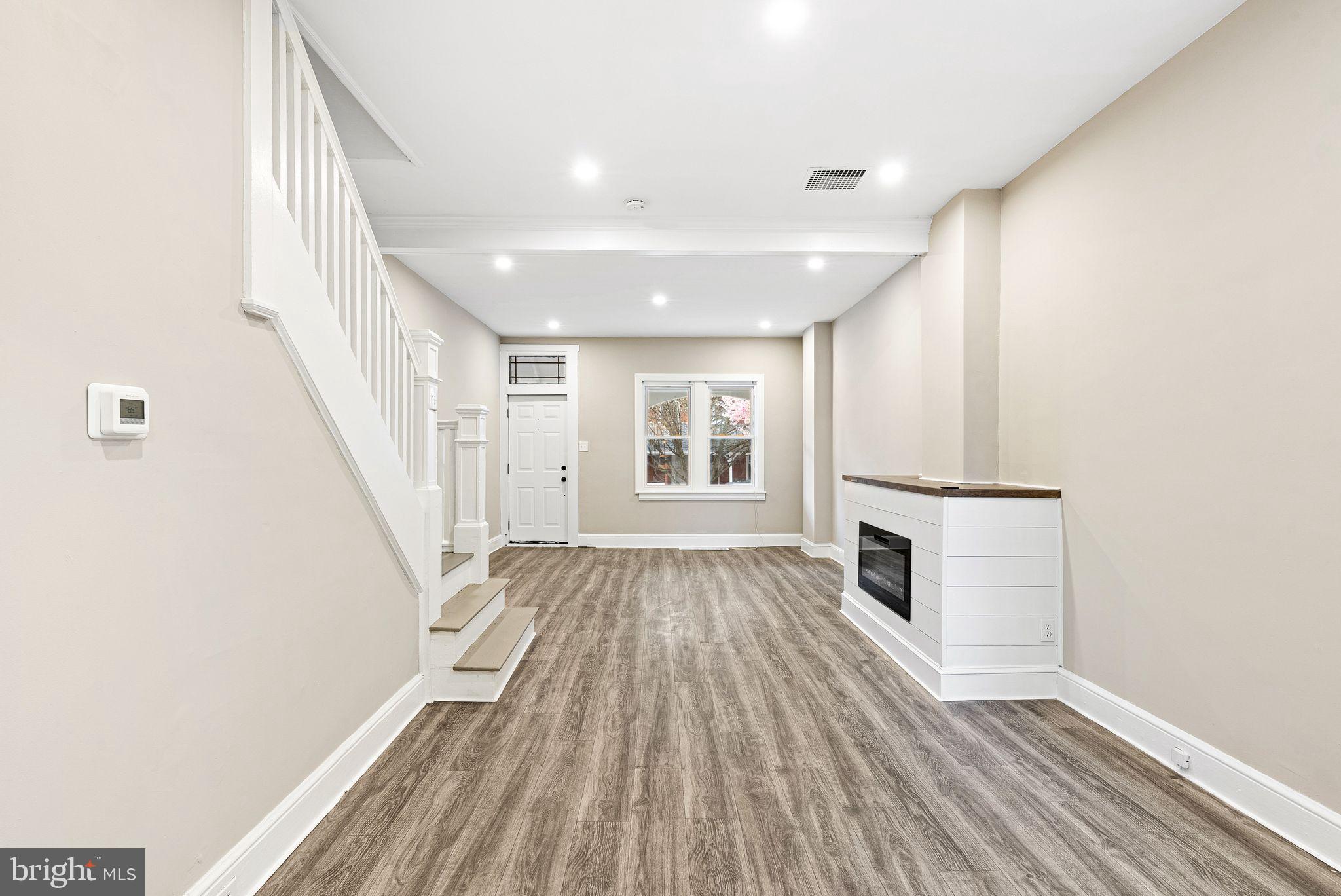 LANCASTER - Residential