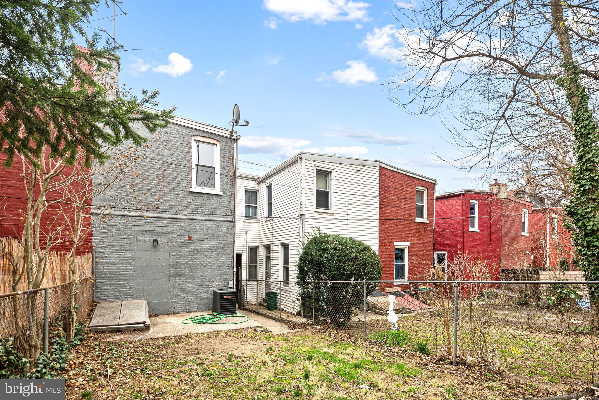 LANCASTER - Residential