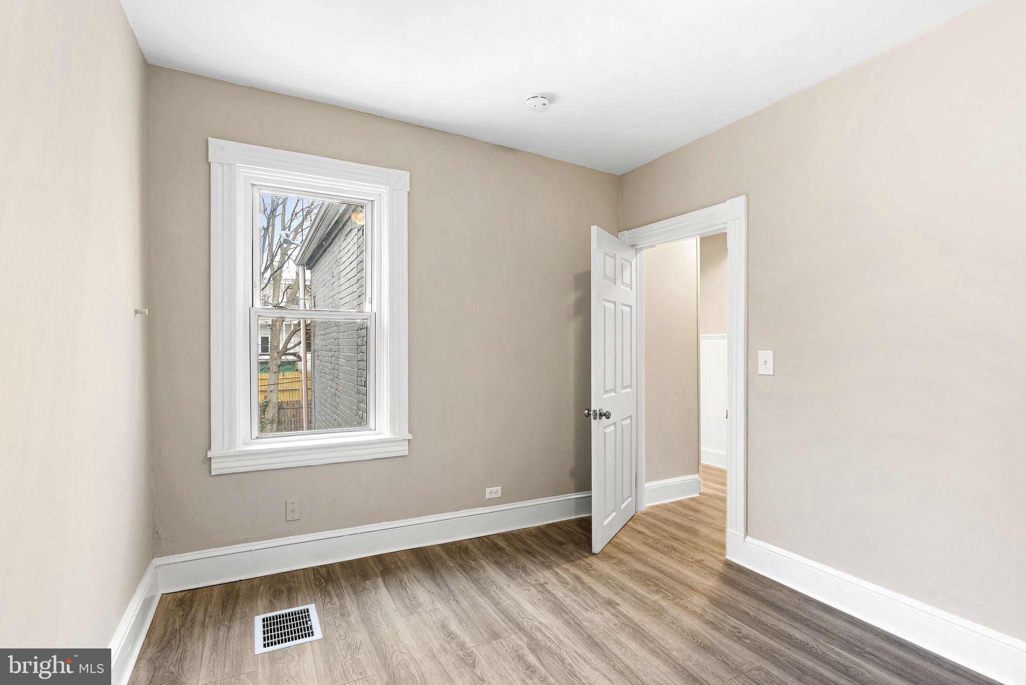 LANCASTER - Residential