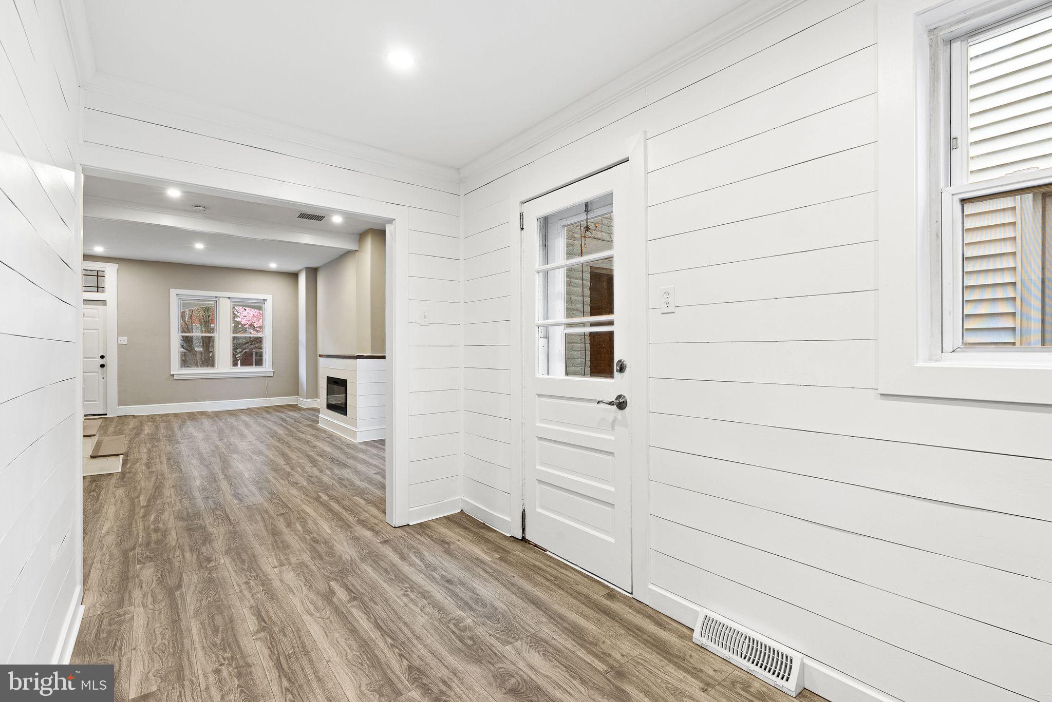 LANCASTER - Residential