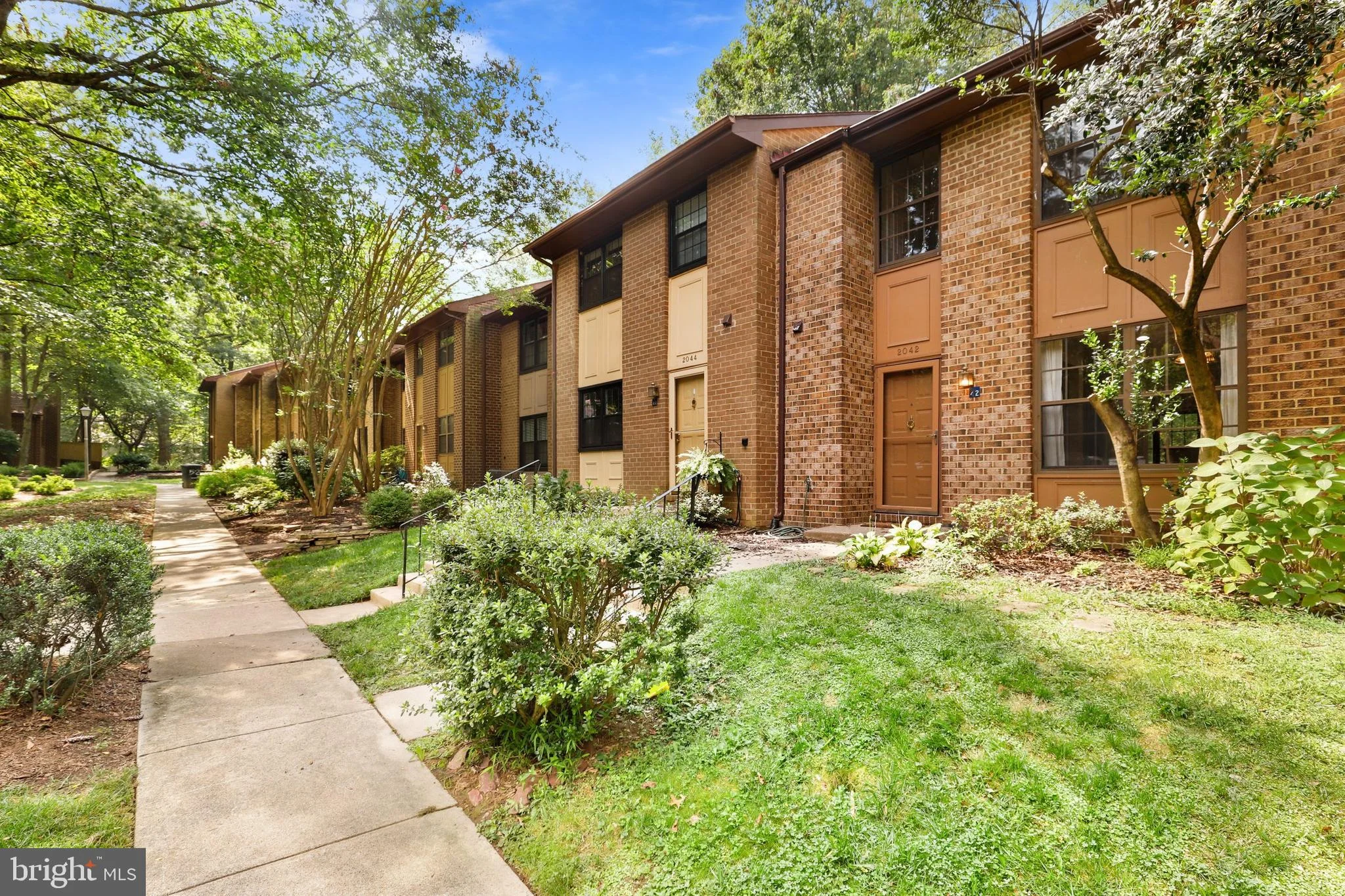 2042 Headlands Circle, Reston, VA 20191