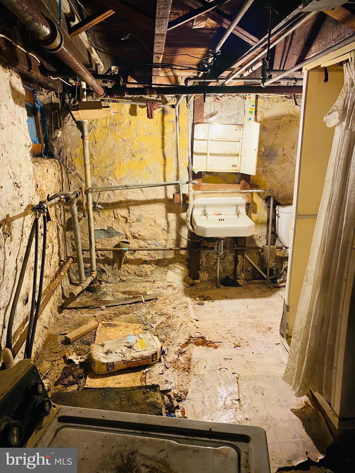 EDGEWOOD - Residential