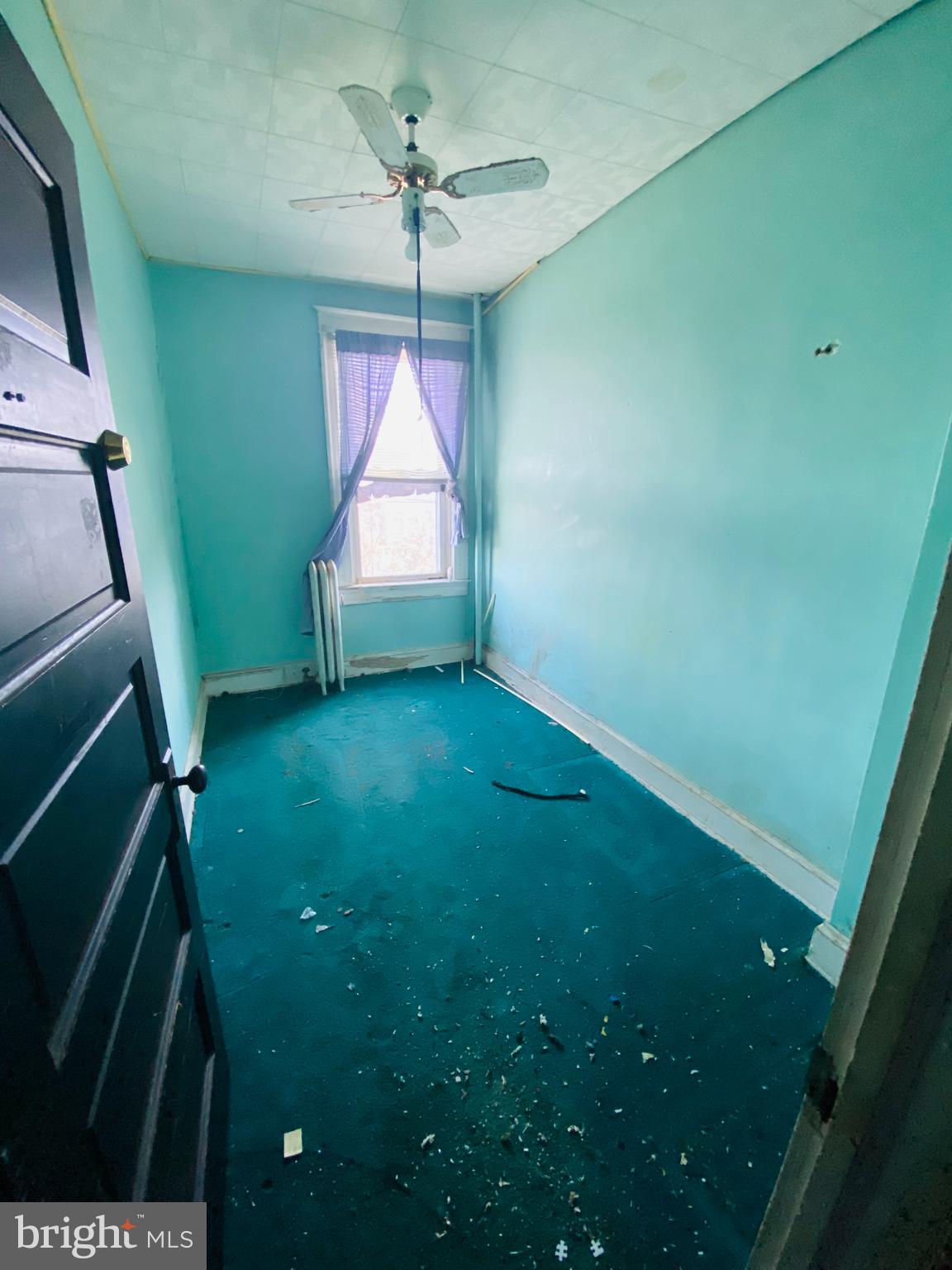 EDGEWOOD - Residential