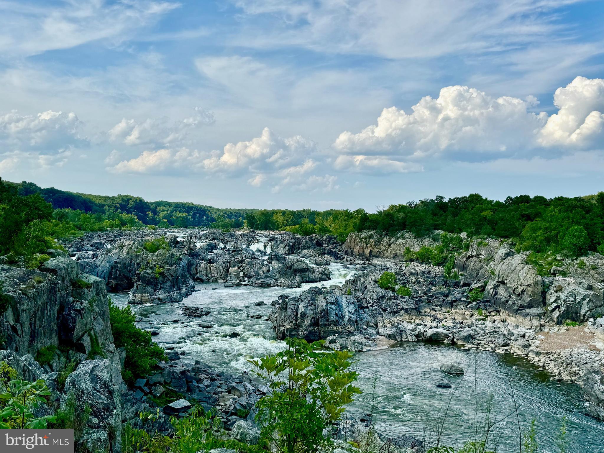 LOCKMEADE - Residential