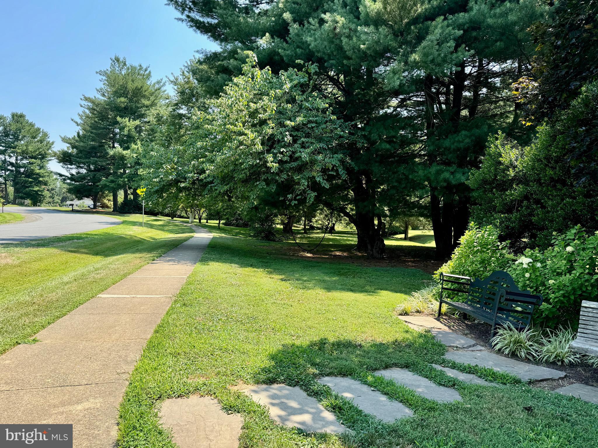 LOCKMEADE - Residential