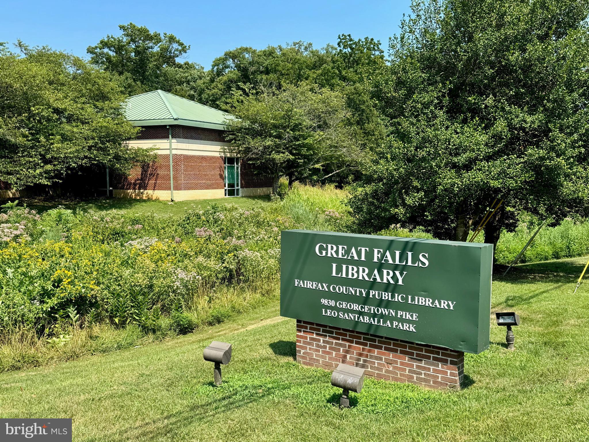 LOCKMEADE - Residential