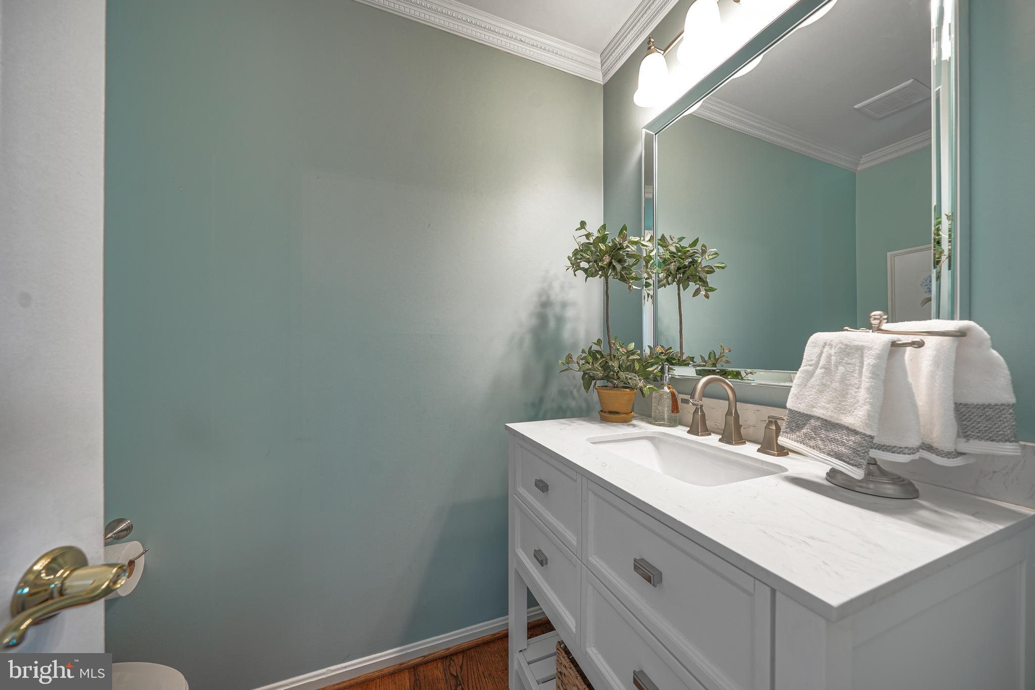 LOCKMEADE - Residential