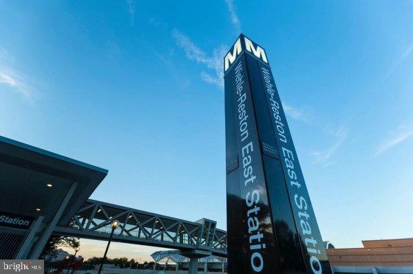 LOCKMEADE - Residential