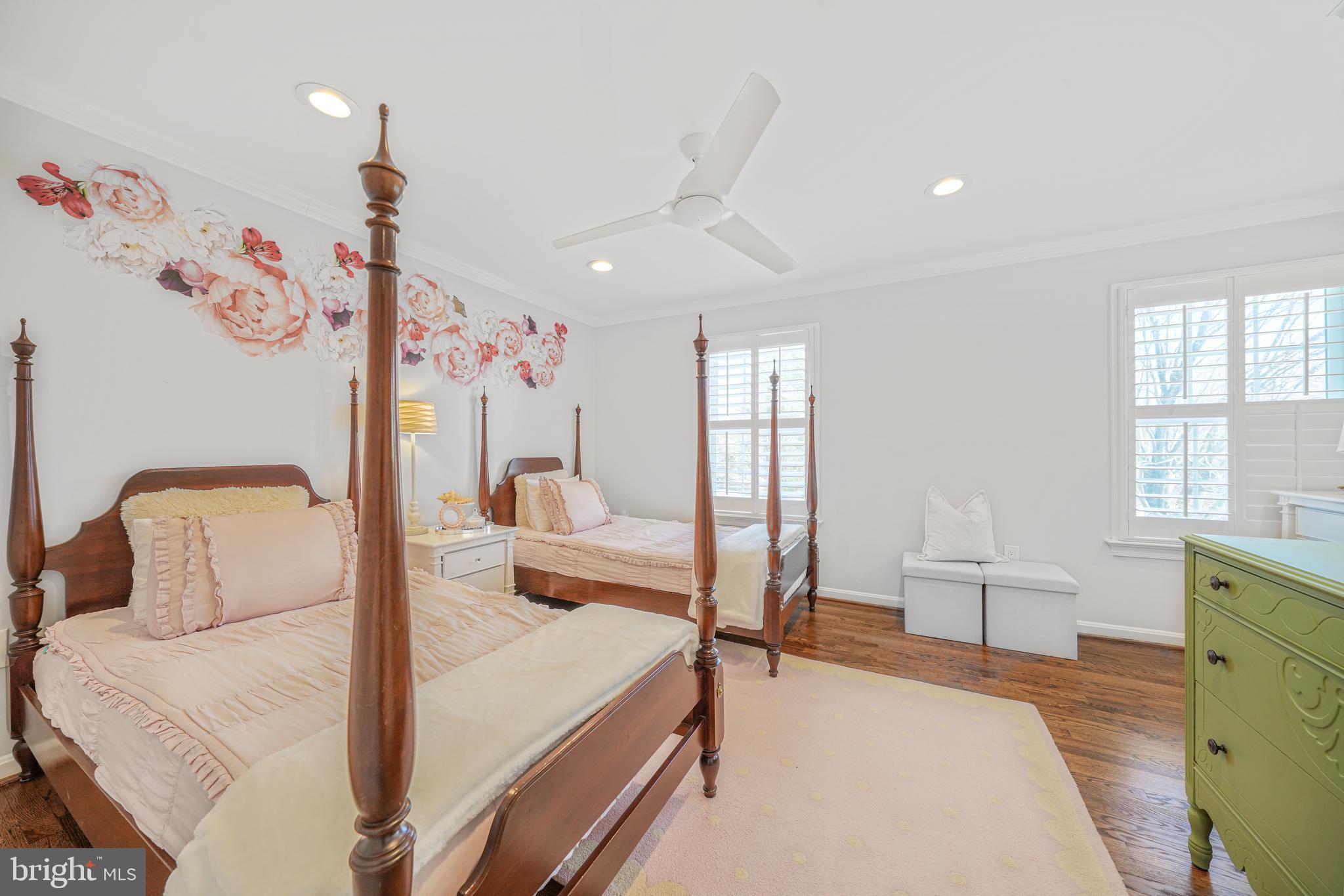 LOCKMEADE - Residential