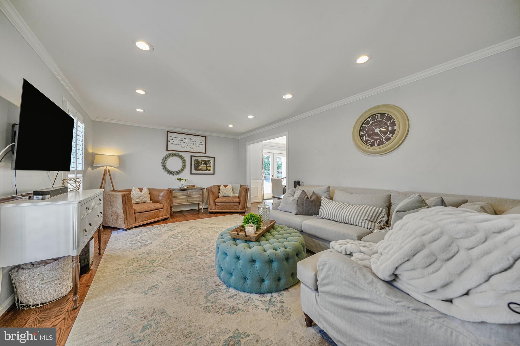 LOCKMEADE - Residential