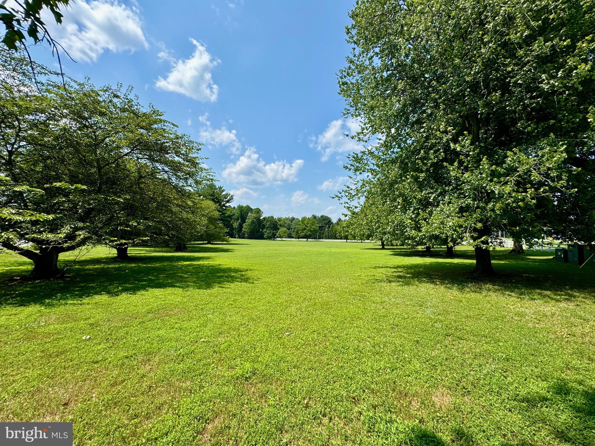 LOCKMEADE - Residential