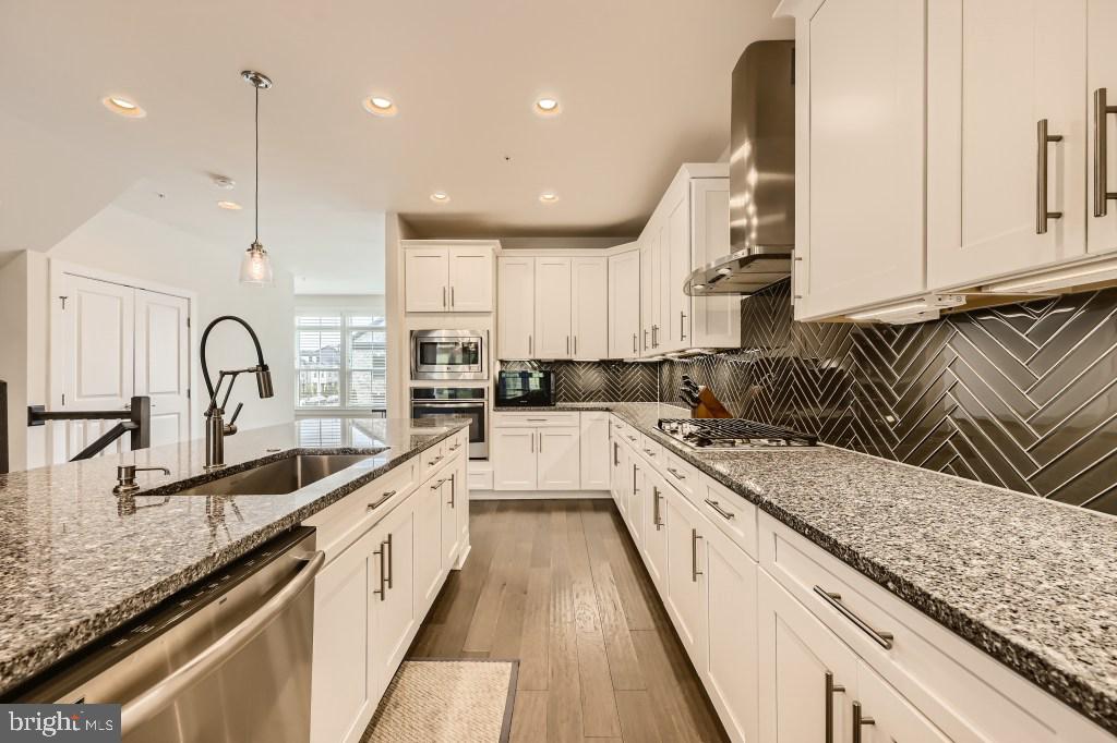 GREENLEIGH AT CROSSROADS - Residential