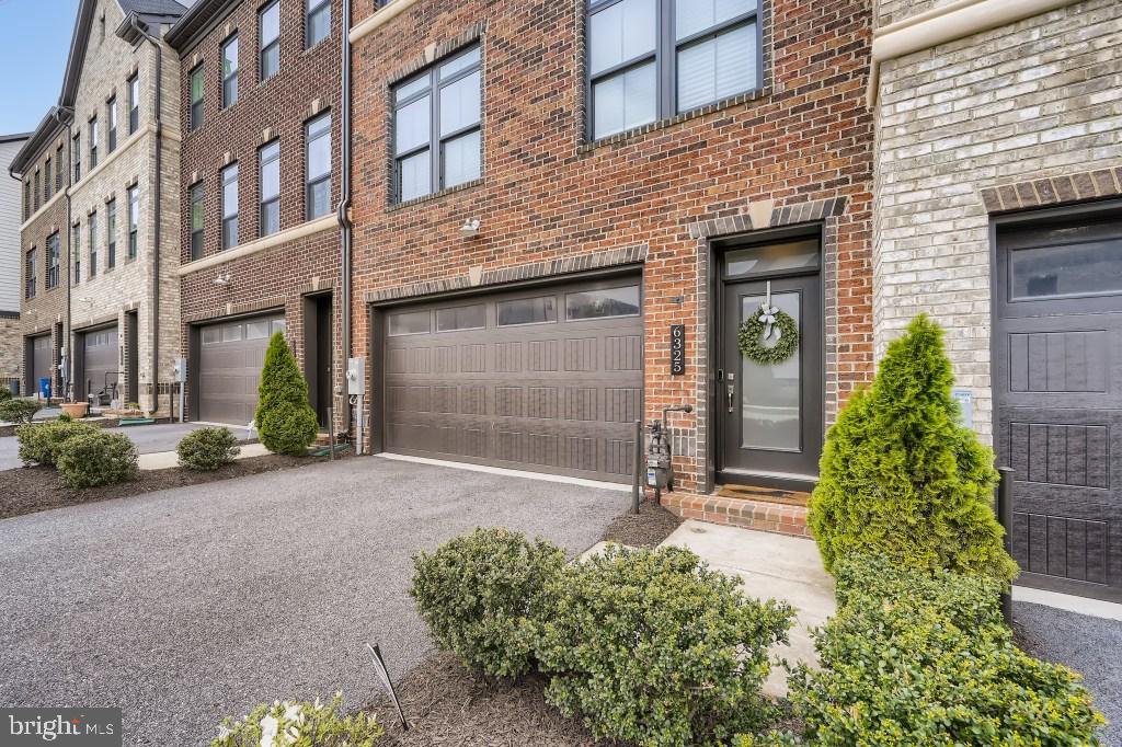 GREENLEIGH AT CROSSROADS - Residential