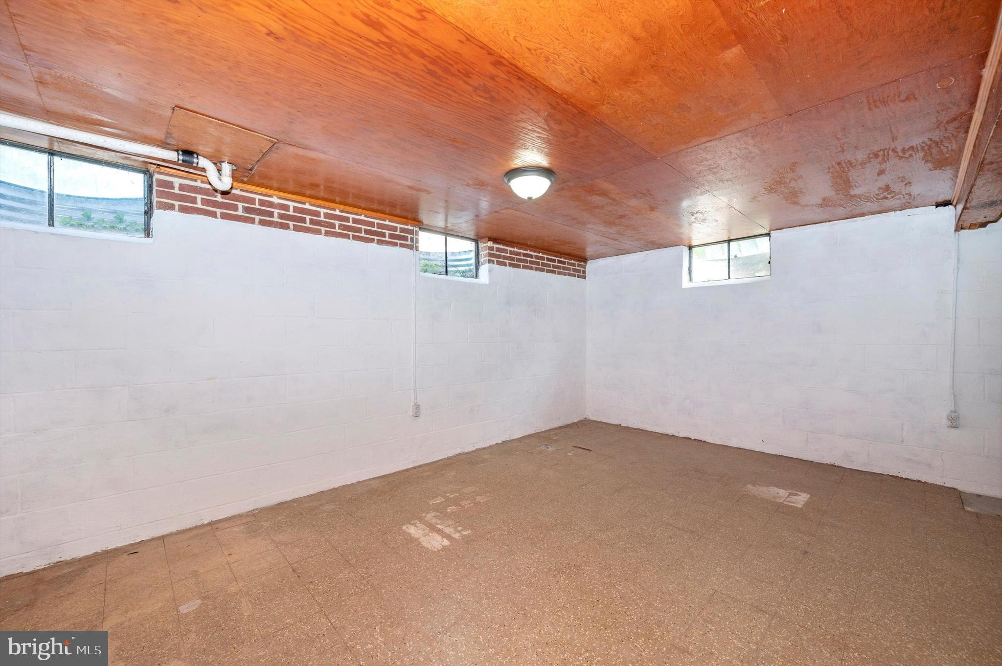 MONOCACY VILLAGE - Residential