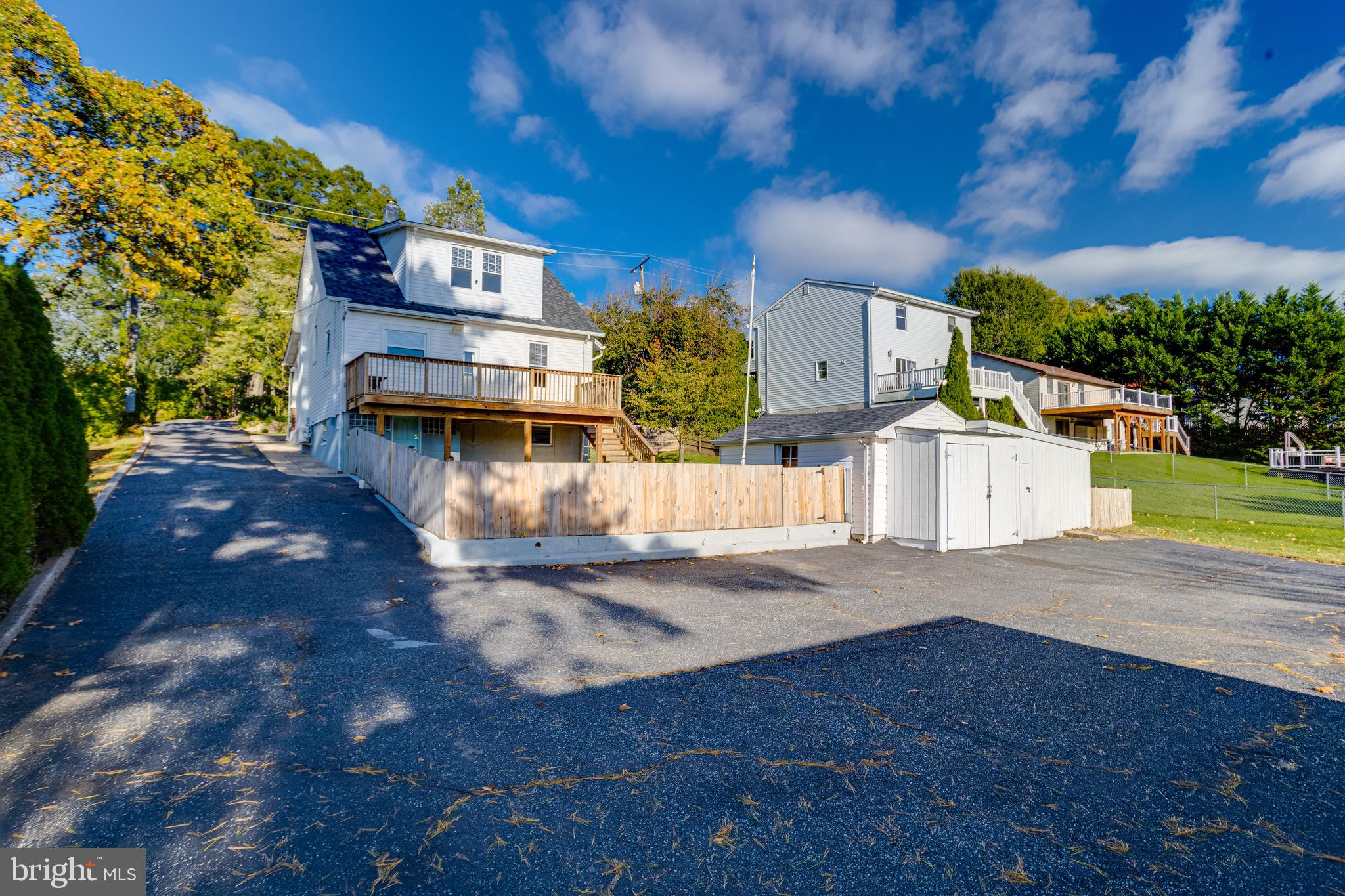 ROSEDALE - Residential