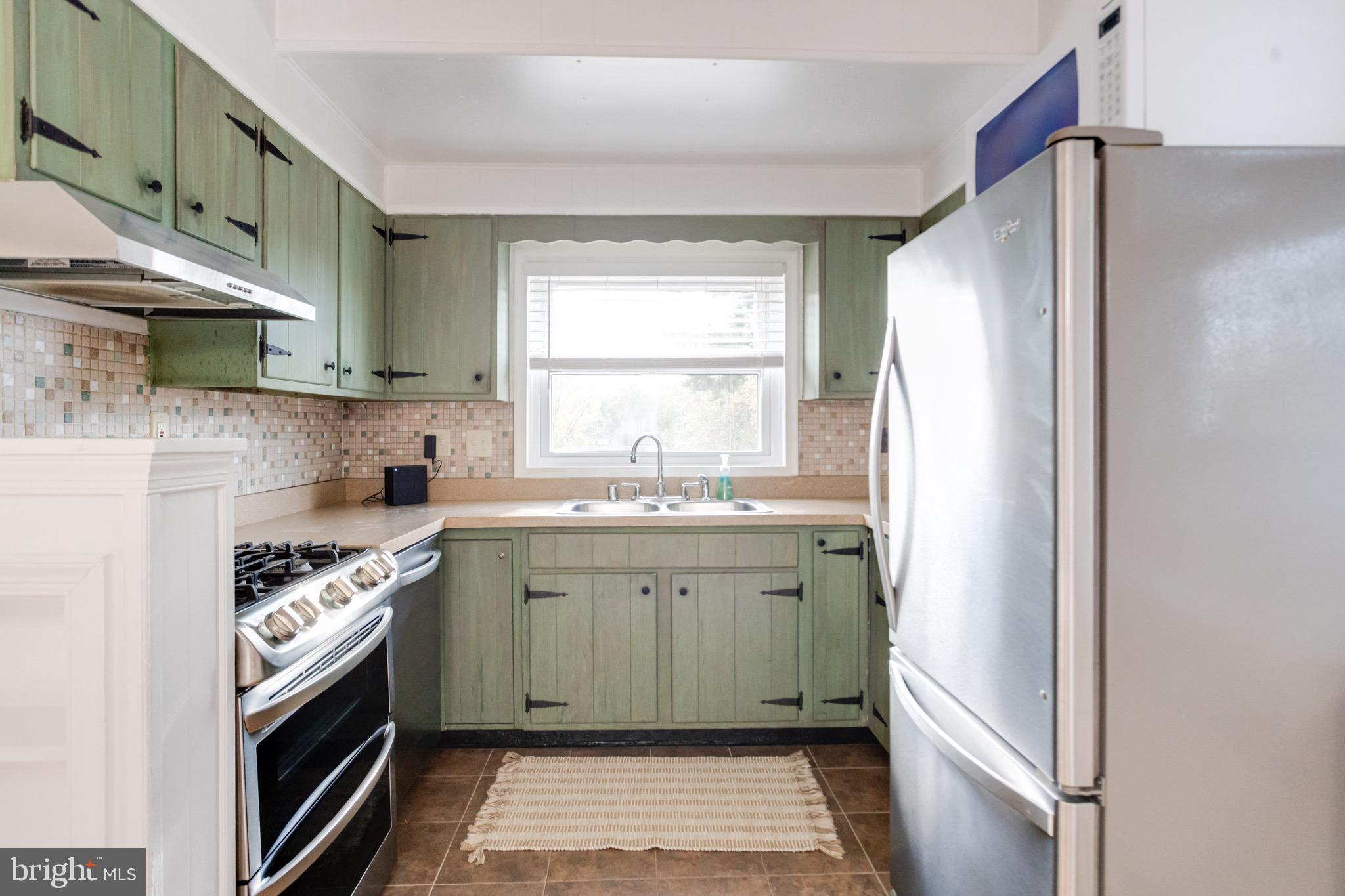 ROSEDALE - Residential