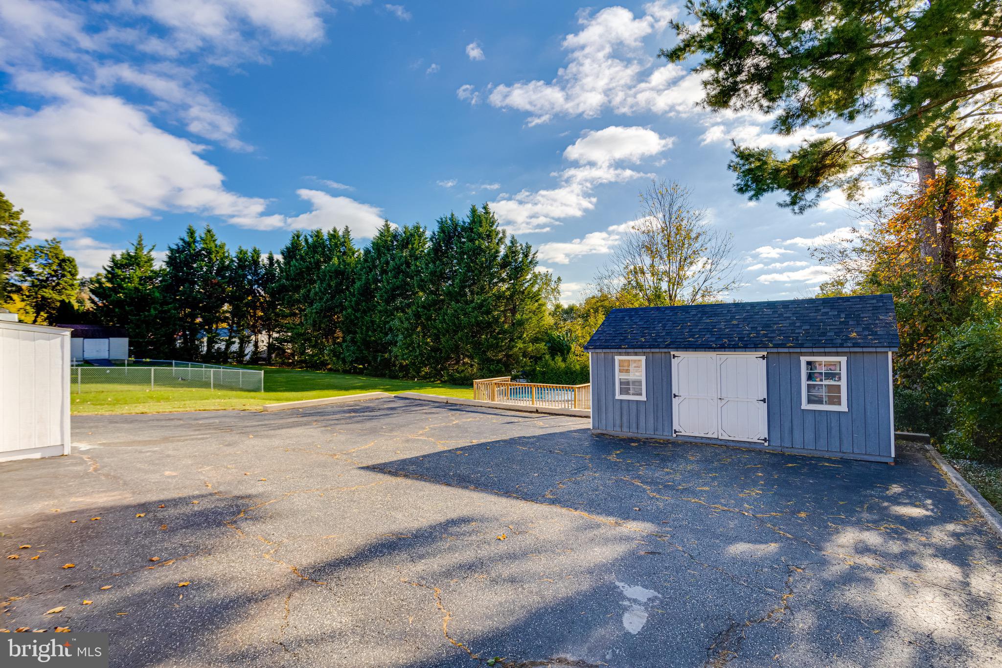 ROSEDALE - Residential