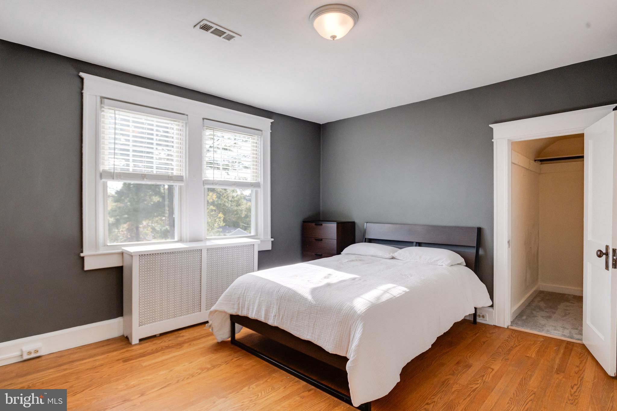 ROSEDALE - Residential