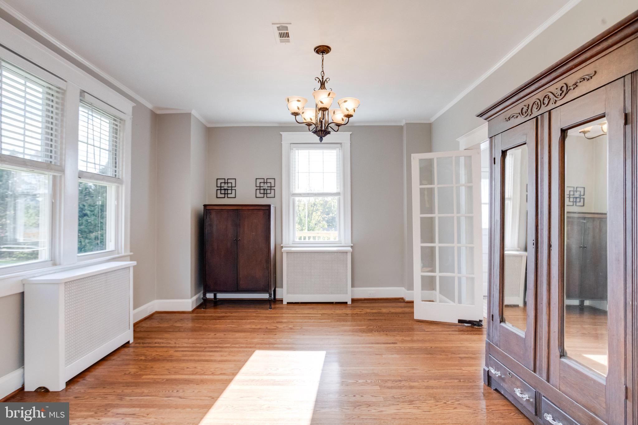 ROSEDALE - Residential