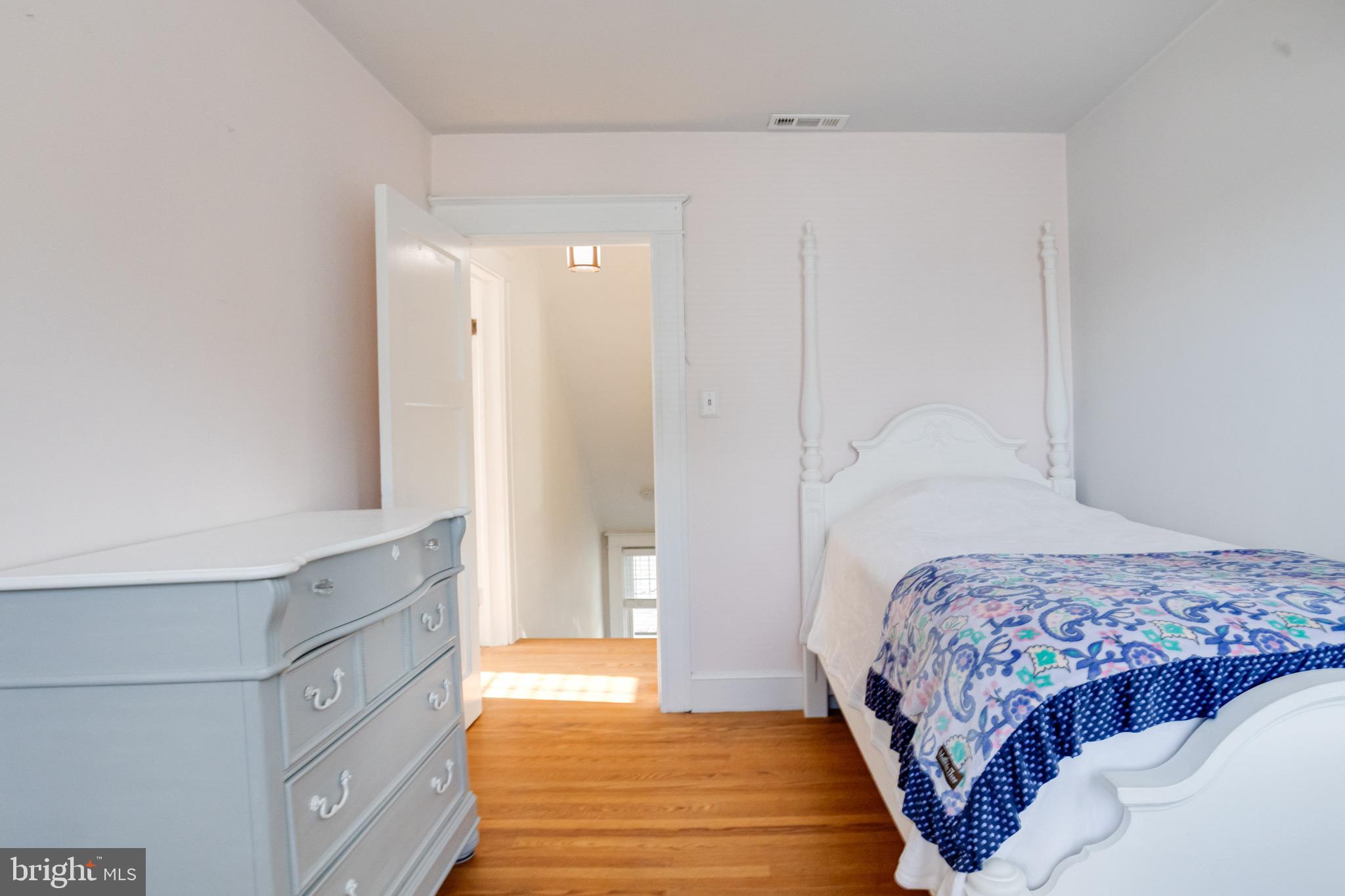 ROSEDALE - Residential