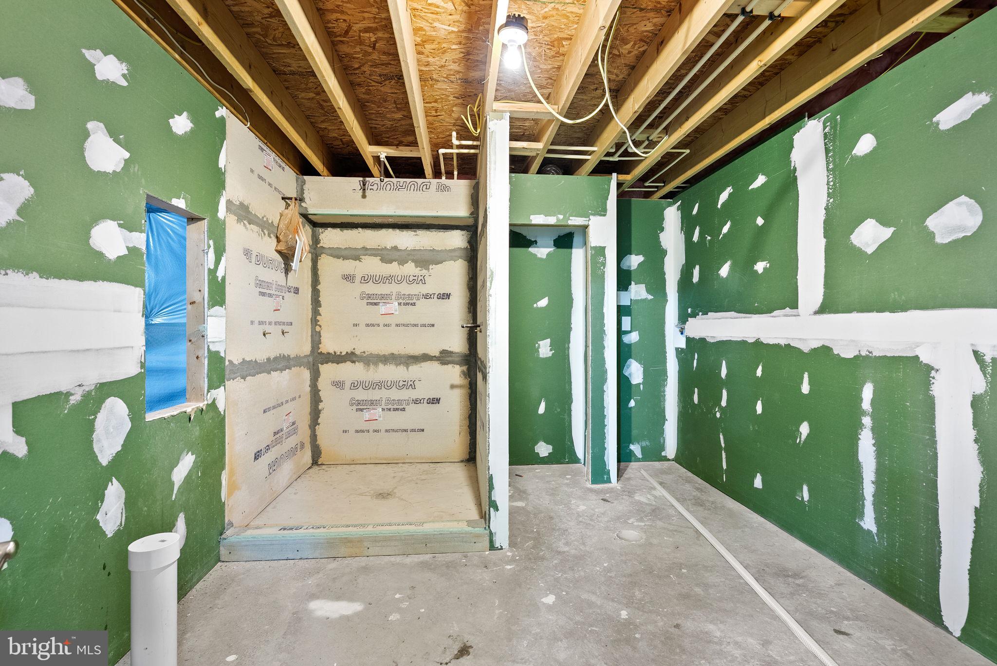 MADDEX FARM - Residential