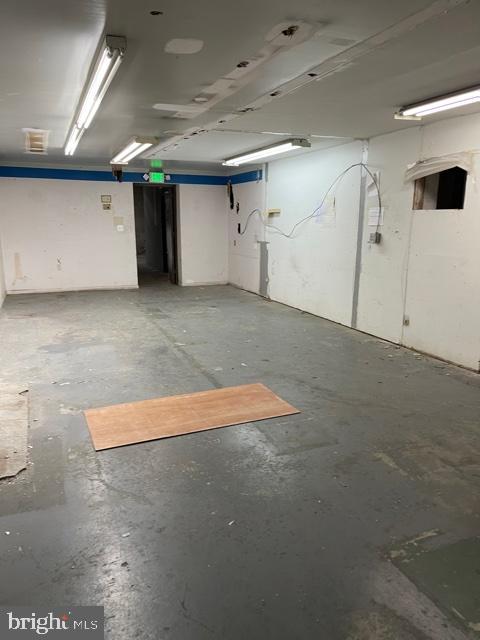 ROSEDALE - Commercial Lease