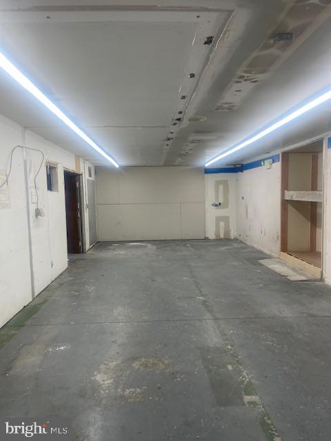 ROSEDALE - Commercial Lease